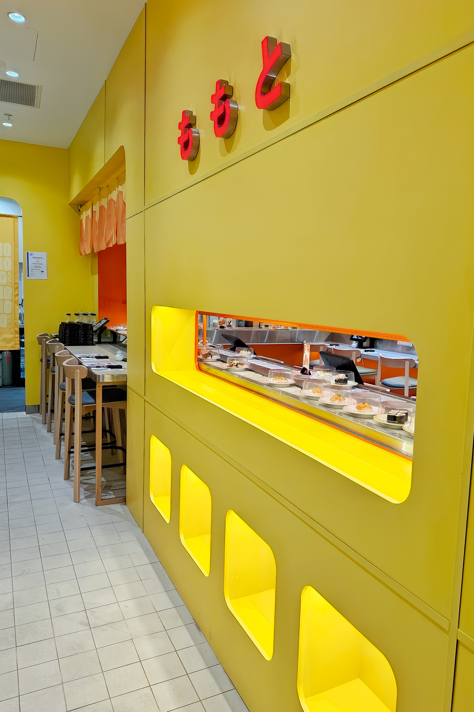 Momoto Kings Square, Perth - Retail Fit-Out