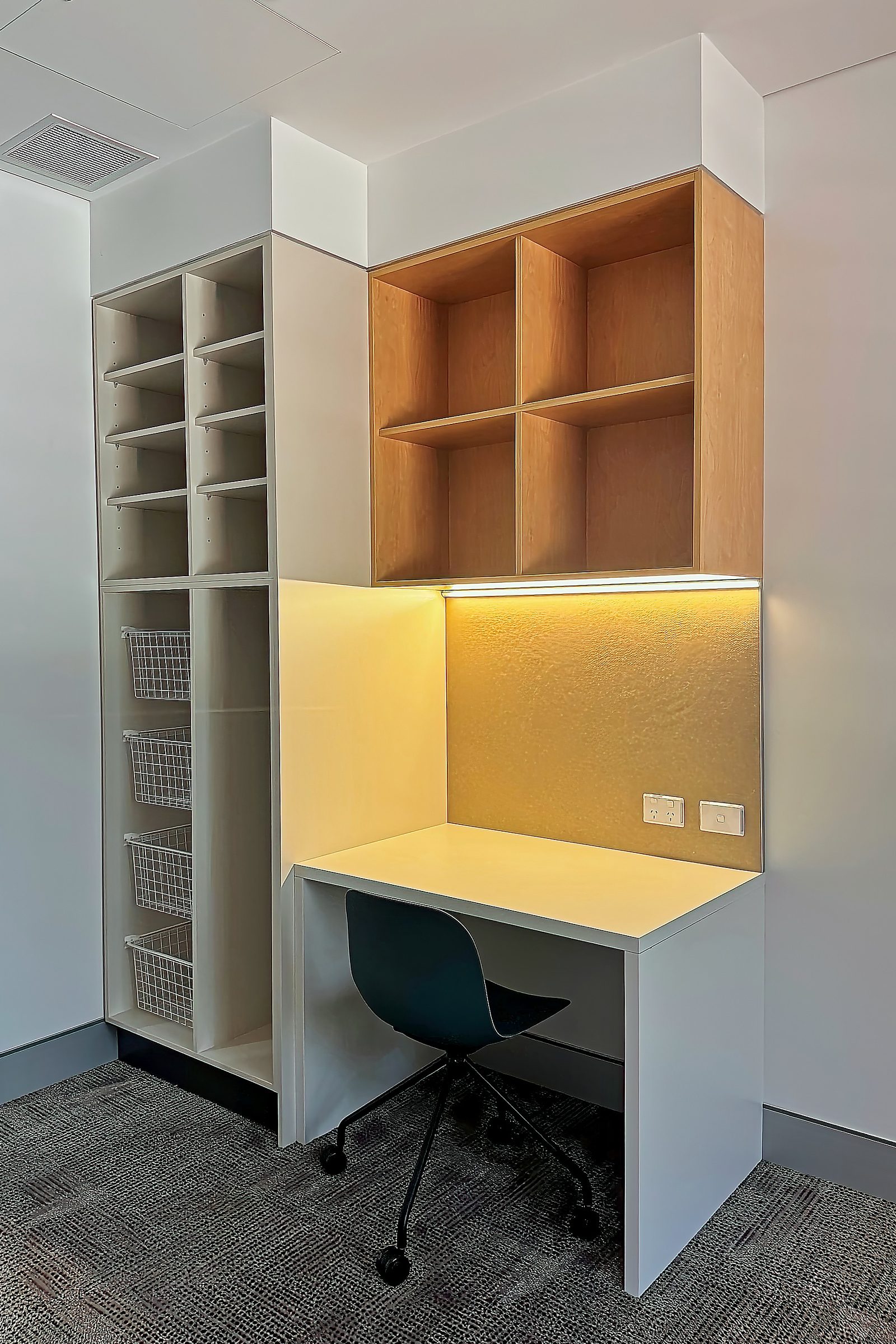 La Salle College - Student Room